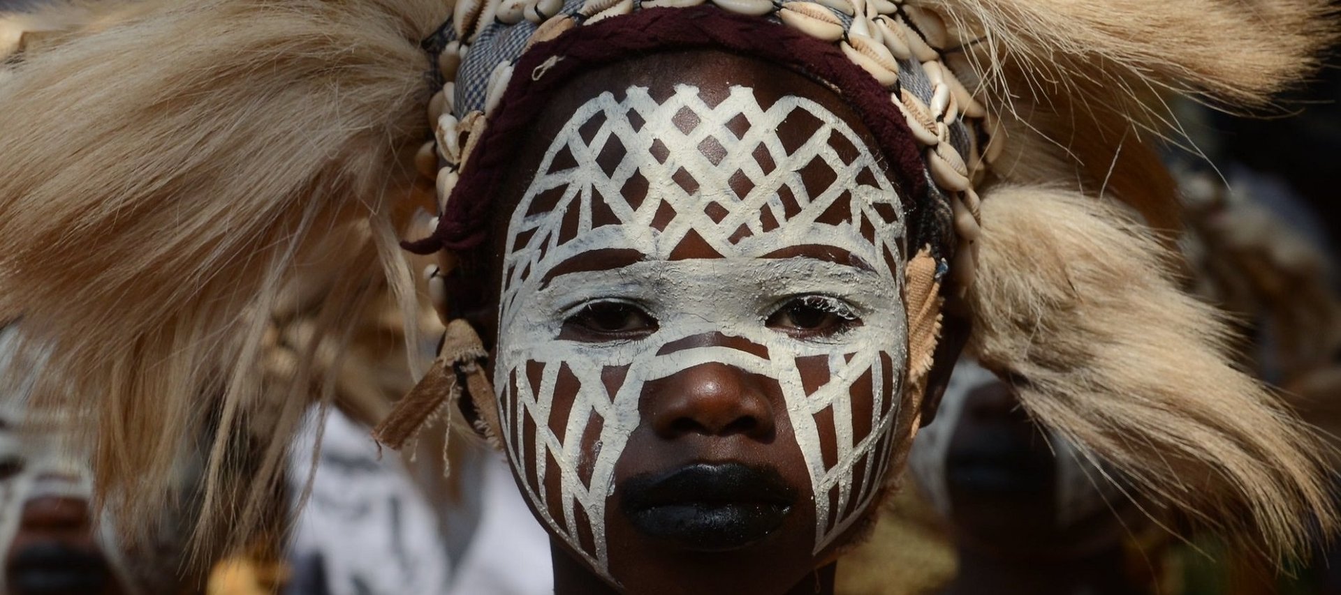 ragazze abiti tradizionali - viaggio costa d'avorio
